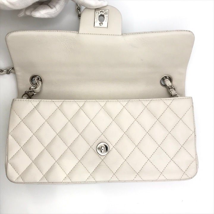 Chanel CC Logo Turnlock Lambskin Chain Shoulder Bag White Purse