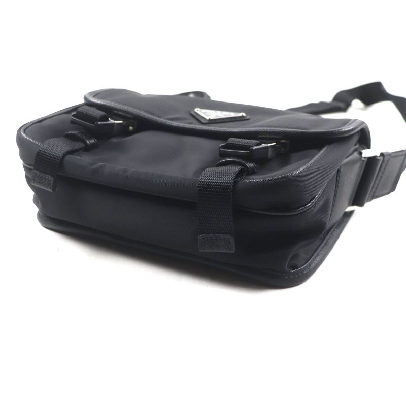 Prada 2vd034 Triangle Logo Triangle Plate With Pouch Nylon Tessuto Saffiano