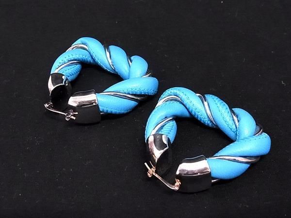 Bottega Veneta Leather × Sv925 Twisted Triangle Earrings Light Blue × Silver