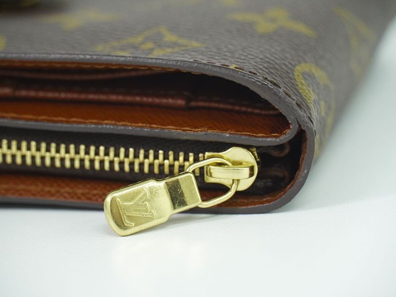 Authentic Louis Vuitton LV Compact Zip Monogram Fold Wallet Brown M61667