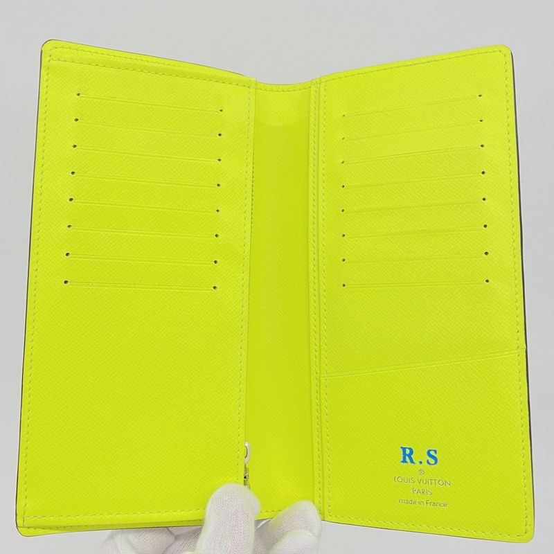 Louis Vuitton Long Wallet Taiga Llama Portefeuille Brazza M30947 Jeanne Men's