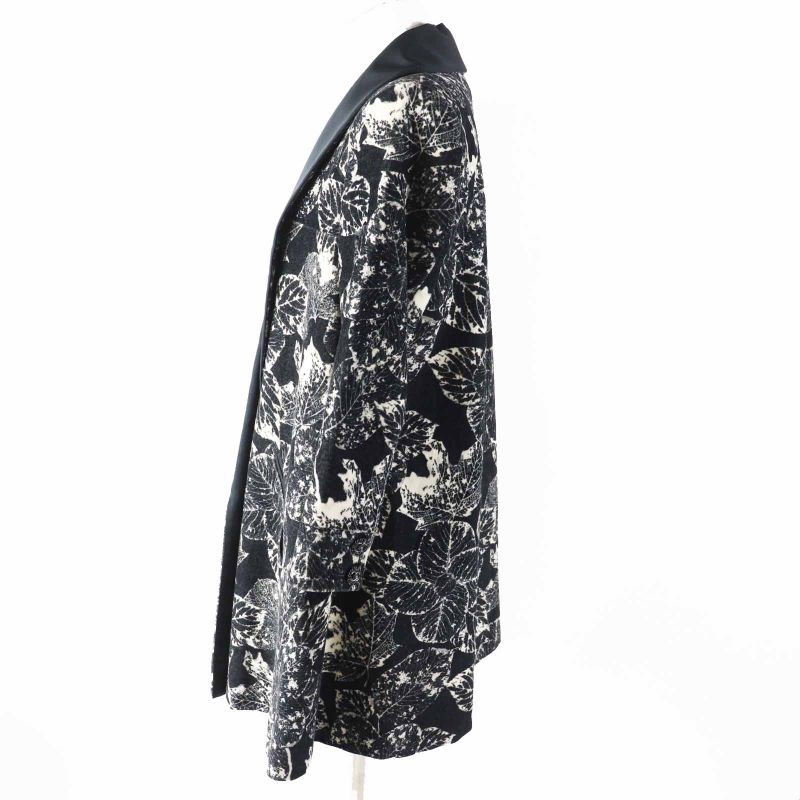 CHANEL P60011 Cotton Partially Lined Silk Coco Mark Buttons Total Pattern Shawl