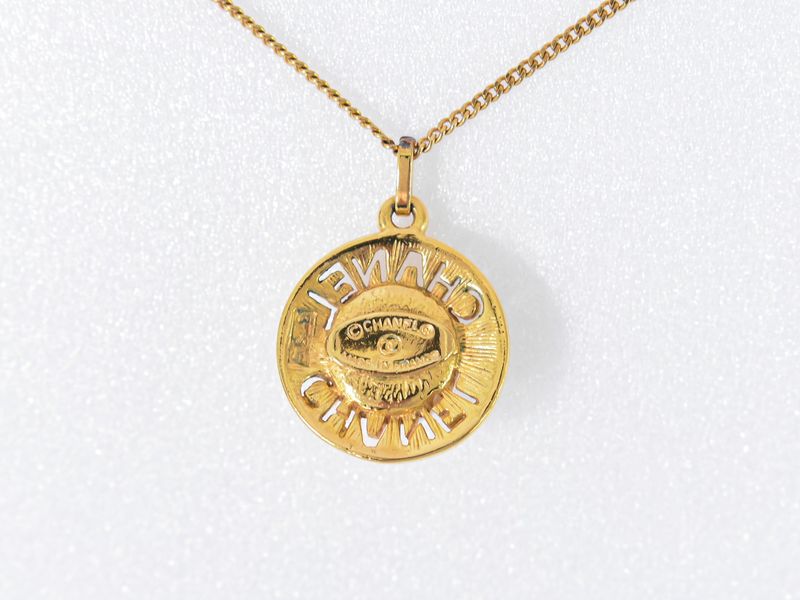 Authentic Chanel Logo Faux Pearl Necklace Pendant GP Gold Plated White Accessori