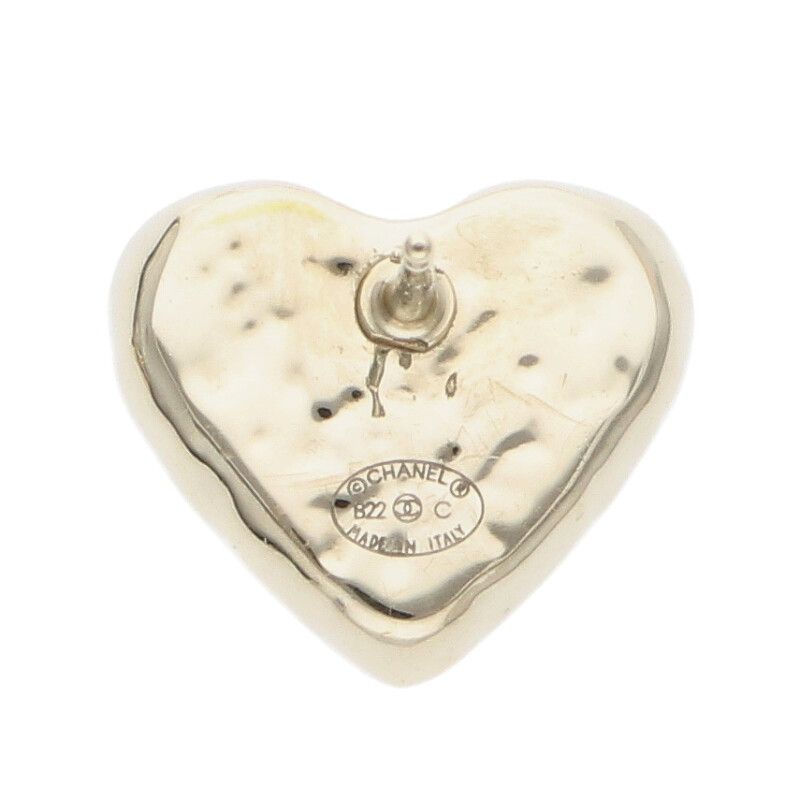Chanel B22 C Coco Mark Heart Earrings Ladies