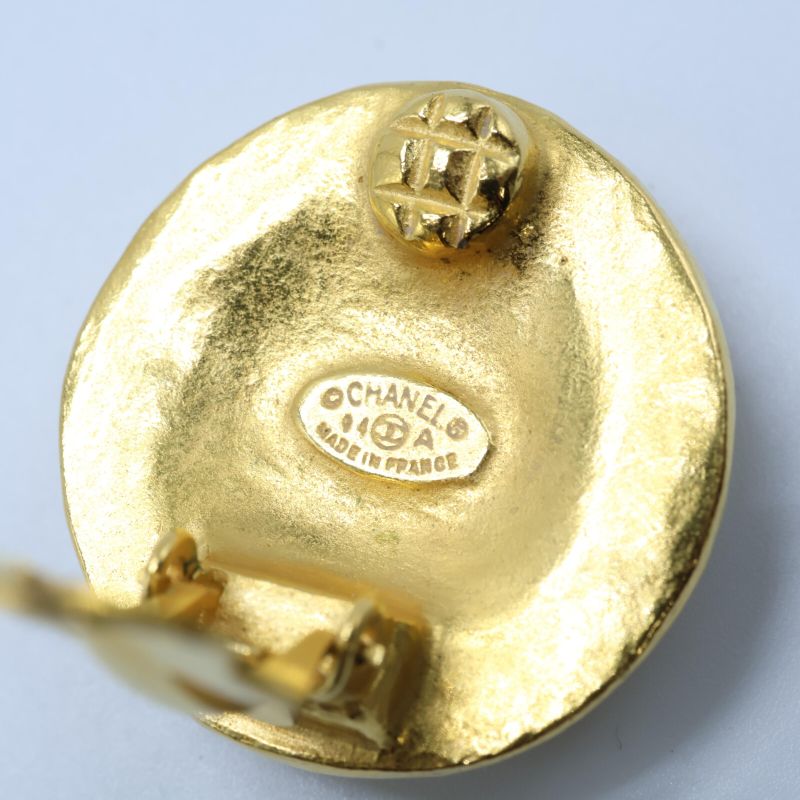 Chanel Beautiful 94A Coco Mark Leaf Round