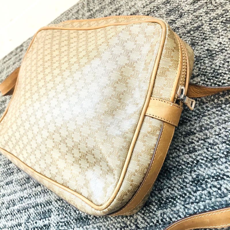 Celine Macadam Shoulder Bag : B2105