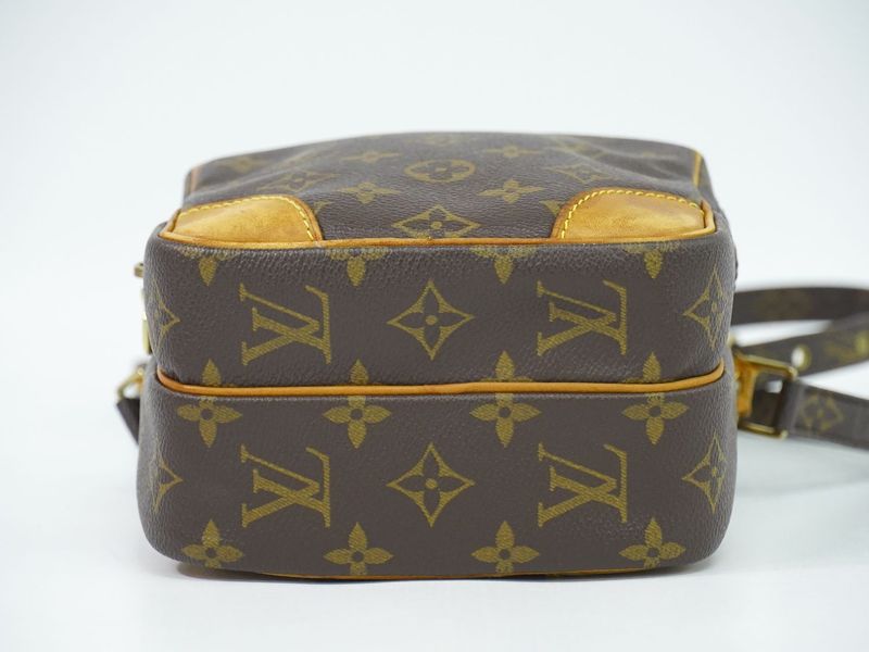 Authentic Louis Vuitton LV Amazon Monogram Shoulder Bag Pochette Brown M45236