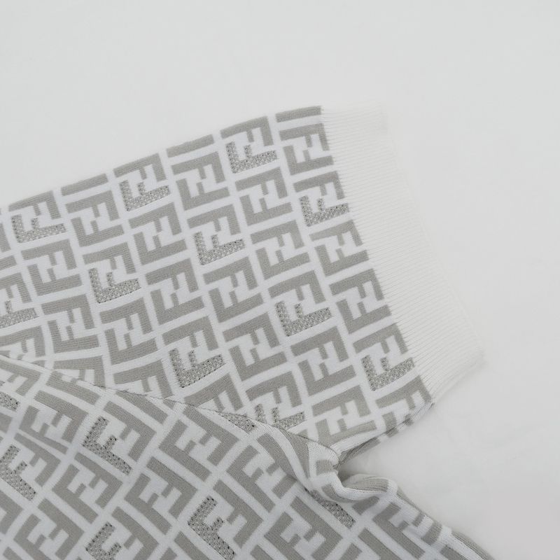 Fendi Zucca Pattern Knit T-shirt Fzy443 AKEW F1hxt 50 Size White Gray