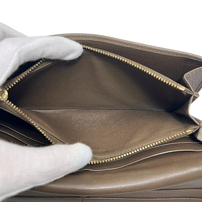 Loewe Bifold Long Wallet Beige Amazona Wallet Excellent Condition Leather