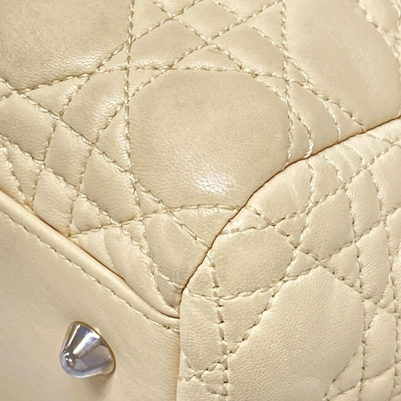 Dior/christian Dior Tote Bag Canage Stitch Ivory Chain Shoulder/silver Hardware