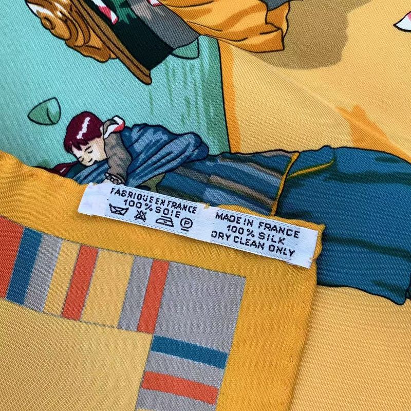 Hermes Carre 90 Scarf Silk Prieres AU VENT Prayer In The Wind Orange