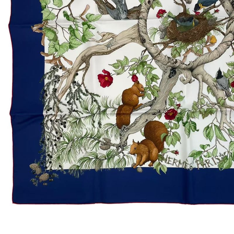 Hermes Carre 90 AU Coeur DES BOIS In The Woods Scarf Silk Navy With Box
