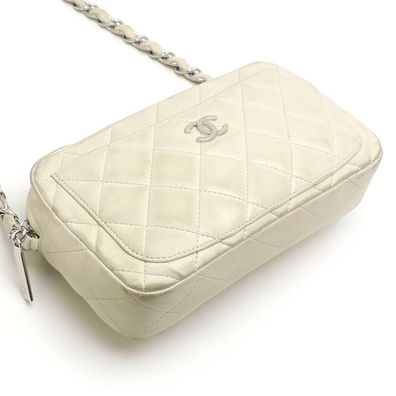 Chanel Chanel Shoulder Quilted Chain Lambskin White Bag