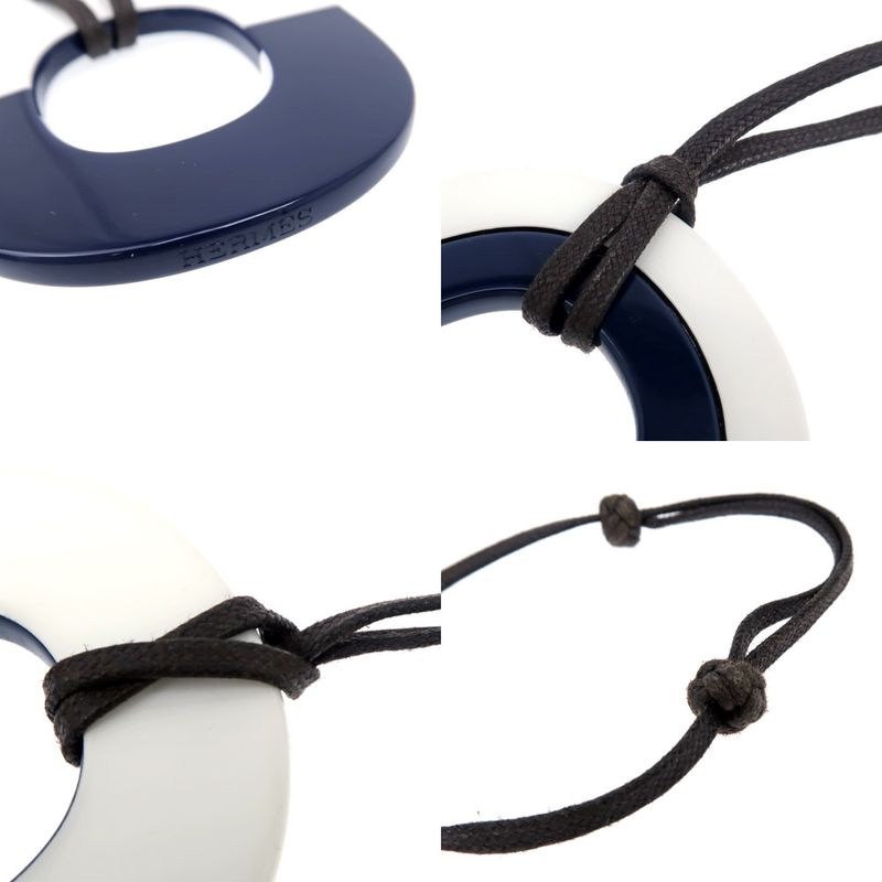Hermes Necklace Ismu GM Lacquer- Buffalo Horn White Navy- Pendant