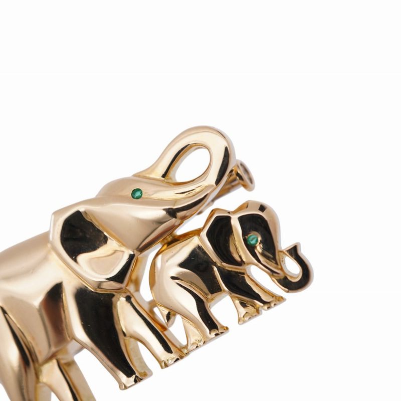 Cartier Candy Elephant 18K Yellow Gold Emerald Brooch Elephant Yellow Gold