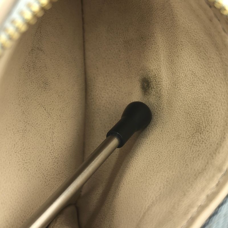 Louis Vuitton M11446 Portefeuille Capucines XS Leather Logo Compact Wallet