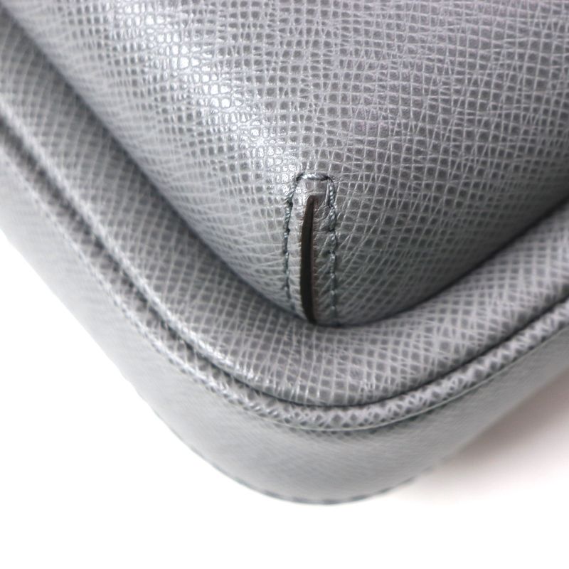  Louis Vuitton M30951 Taiga Avenue Sling Bag Taiga Leather One Shoulder Bag