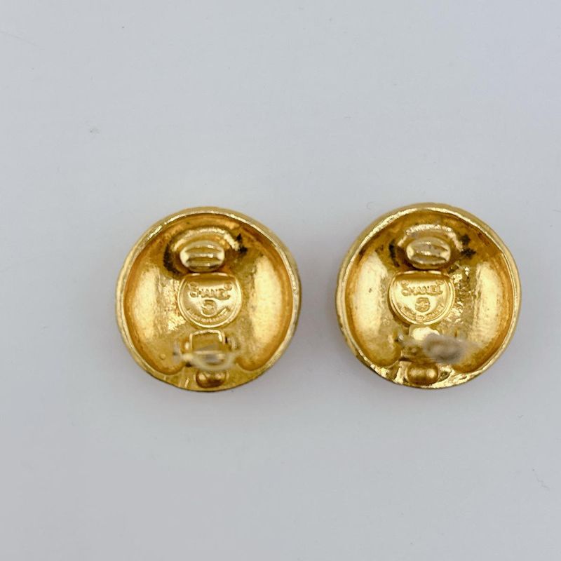 Chanel Vintage Earrings Round Earrings Chanel Gold