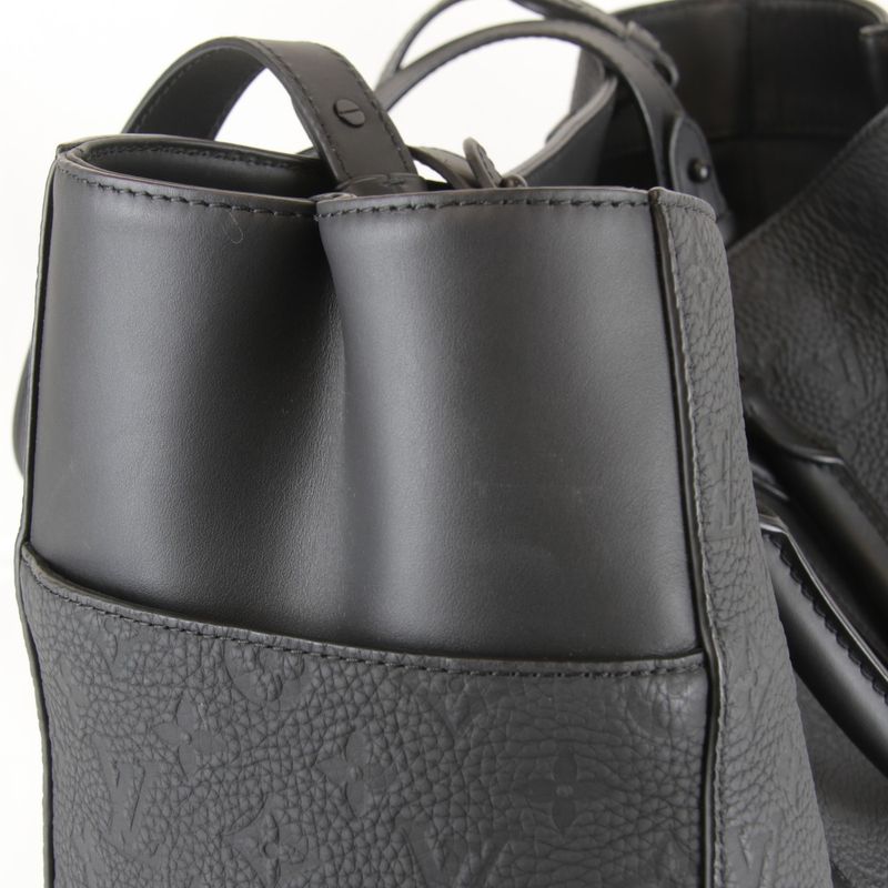 Louis Vuitton Sac Pla 24H M21865 Tote Bag Taurillon Monogram Black Luxury