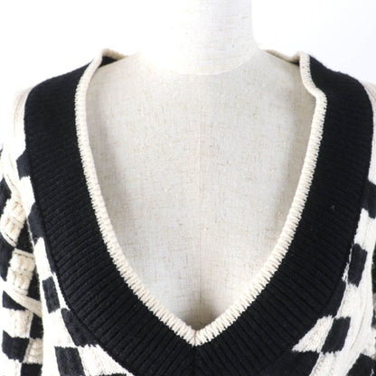CHANEL P74123k10621 Cashmere Coco Mark Button Cable Knit Deep V-neck Long