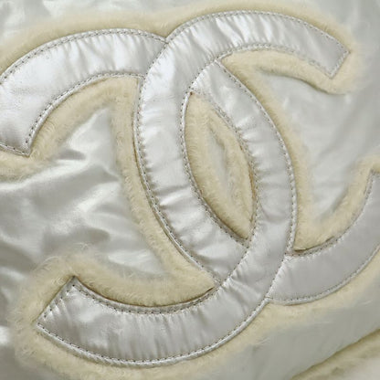 Chanel Coco Mark Fur Drawstring Chain Shoulder Bag Shoulder Nylon Fur Metallic