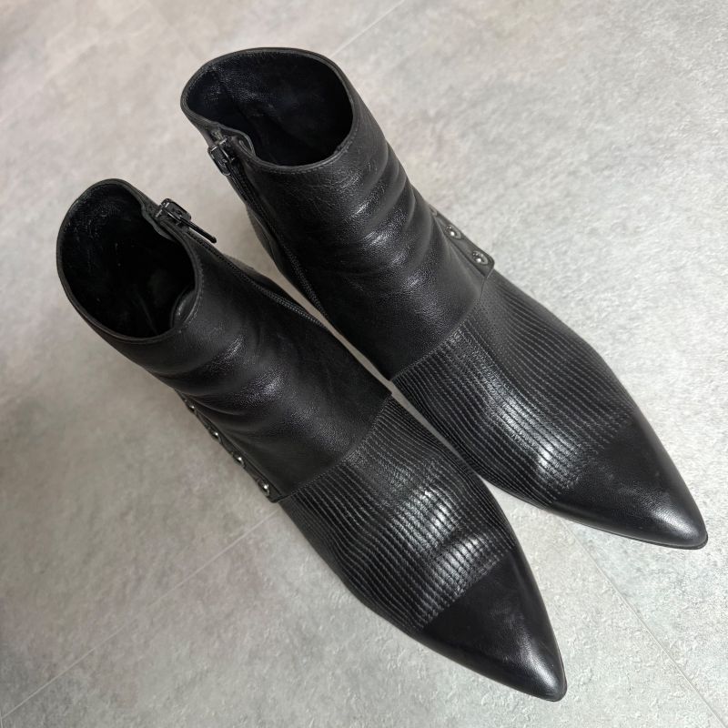 Chanel Pointed Toe Coco Mark Button Leather Zip Boots 37 1 2c 24.5cm (9.65in)