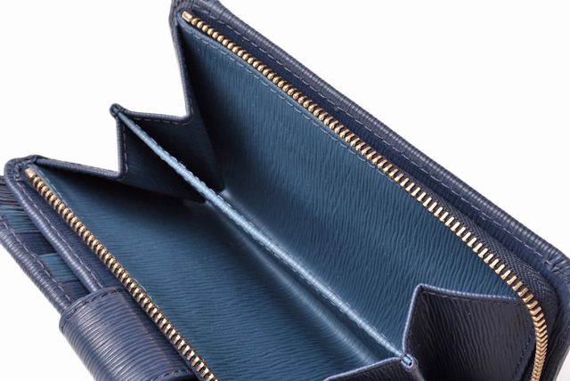 Unused Prada Fold Over Wallet 1ml225 Vitello MOVE Blue