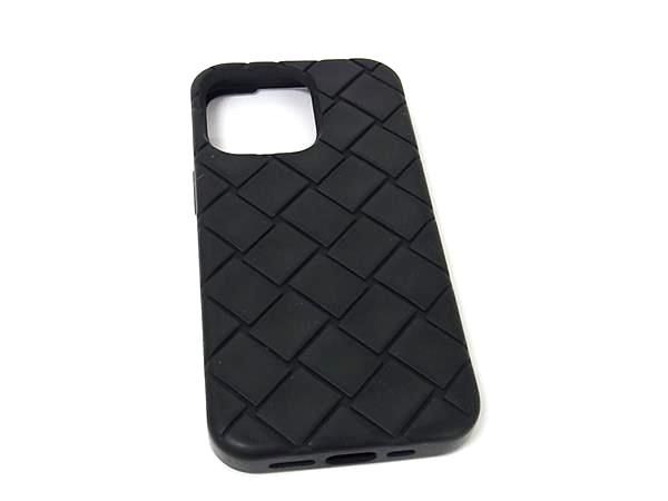 Bottega Veneta Intrecciato Rubber Iphone16 Pro Phone Case In Black Bk7370