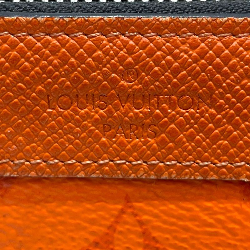 Louis Vuitton Pochette Discovery PM M30435 Pochette Preowned 005533