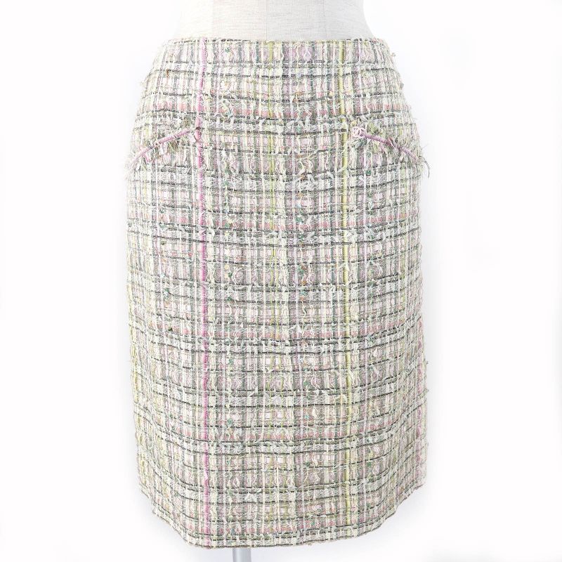 CHANEL 05P P25517 Coco Mark Part Flower Sequins Silk Blend Tweed Skirt Beige