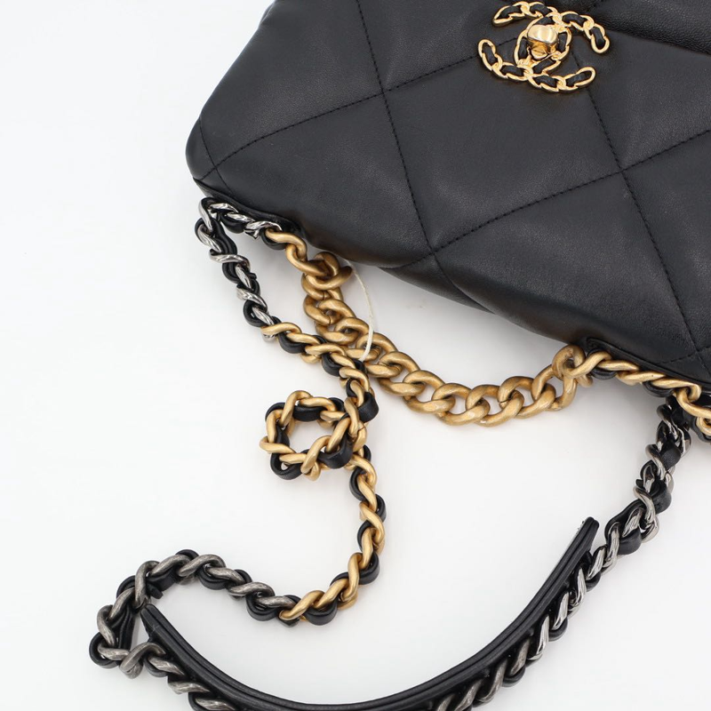 Chanel 19 Leather Chain Shoulder Bag