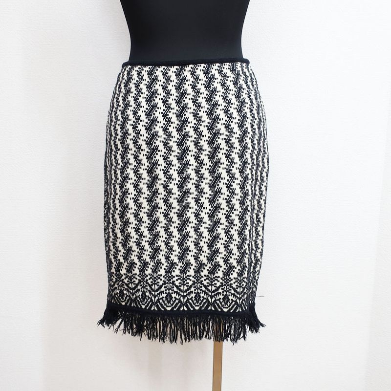 Chanel Skirt Black White Black White P24448v01744 Notation Size 04A