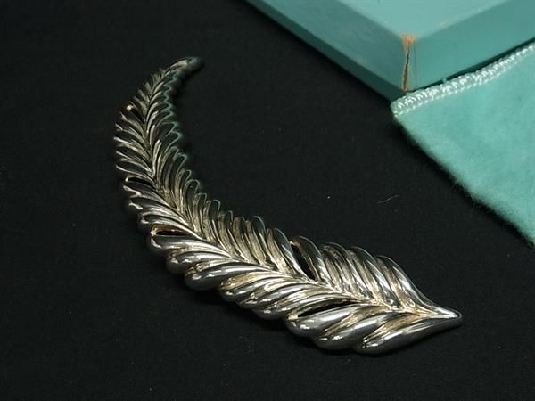 Tiffany & Co Tiffany & Co Sv925 Leaf Pin Brooch Pin Brooch Pin Badge