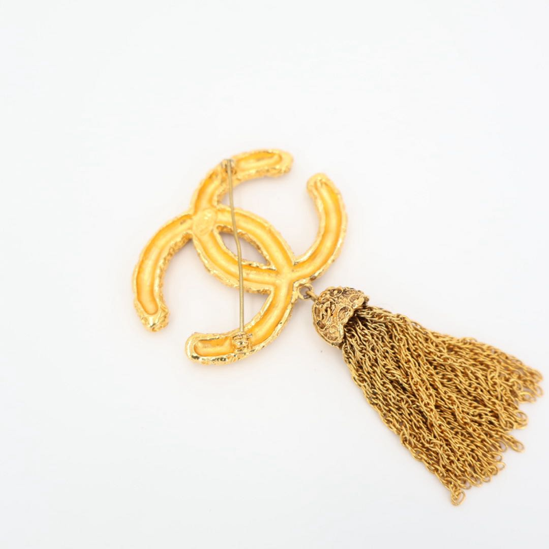 Chanel Vintage Coco Mark Yogan Tassel Brooch Plated Ladies