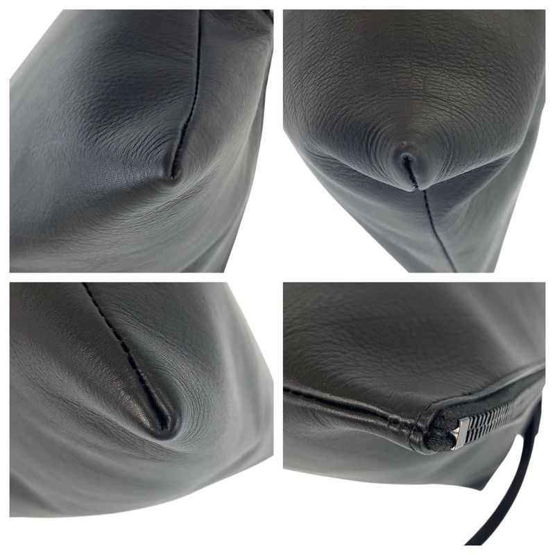 Bottega Veneta Bottega Veneta Triangle Black Leather S02133430p Clutch Bag