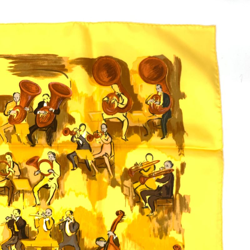 Grade Hermes Carre 90 Concerto Scarf Yellowish