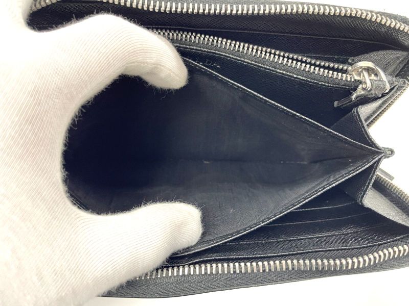 Prada Saffiano Leather Round Zipper Long Wallet Long Wallet Black Made In Italy