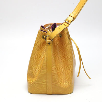 Louis Vuitton Epi Drawstring Shape Shoulder Bag Petite Noe