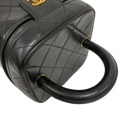 Chanel Coco Mark Turnlock Vanity Bag 4th Matelasse Handbag Bag Cabasn Brand