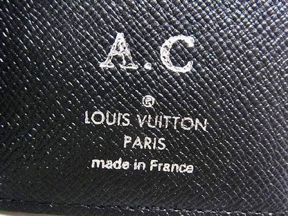 Louis Vuitton M30537 Taiga Organizer Deposit Card Case Business Card Holder
