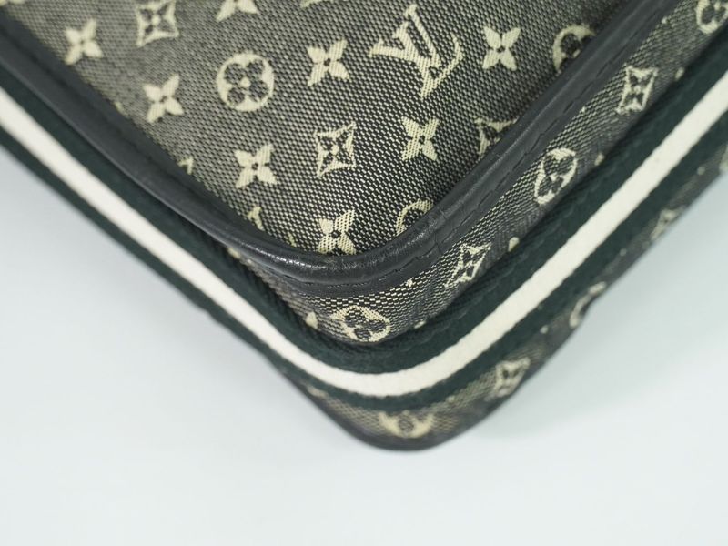 Authentic Louis Vuitton LV Buzas Marie Kate Monogram Mini Shoulder Bag Pochette