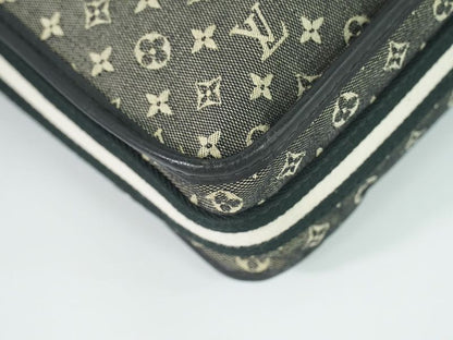 Authentic Louis Vuitton LV Buzas Marie Kate Monogram Mini Shoulder Bag Pochette