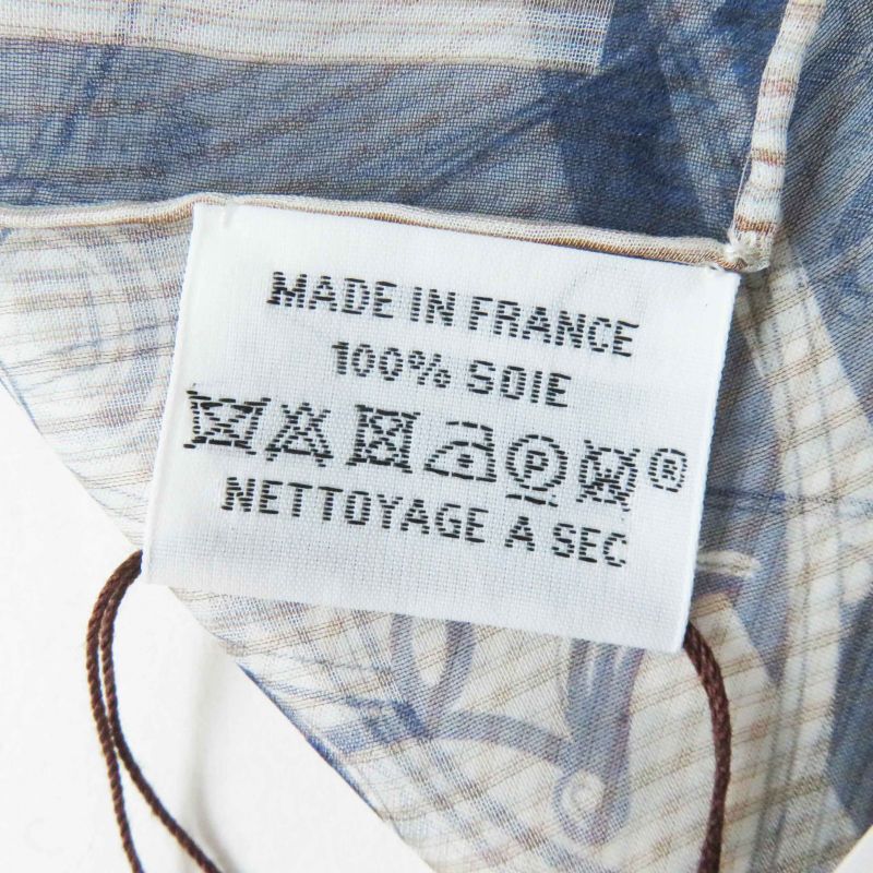 Hermes Gavroche 45 Voitures Enequilibre Elaborate Carriage 100% Silk Scarf