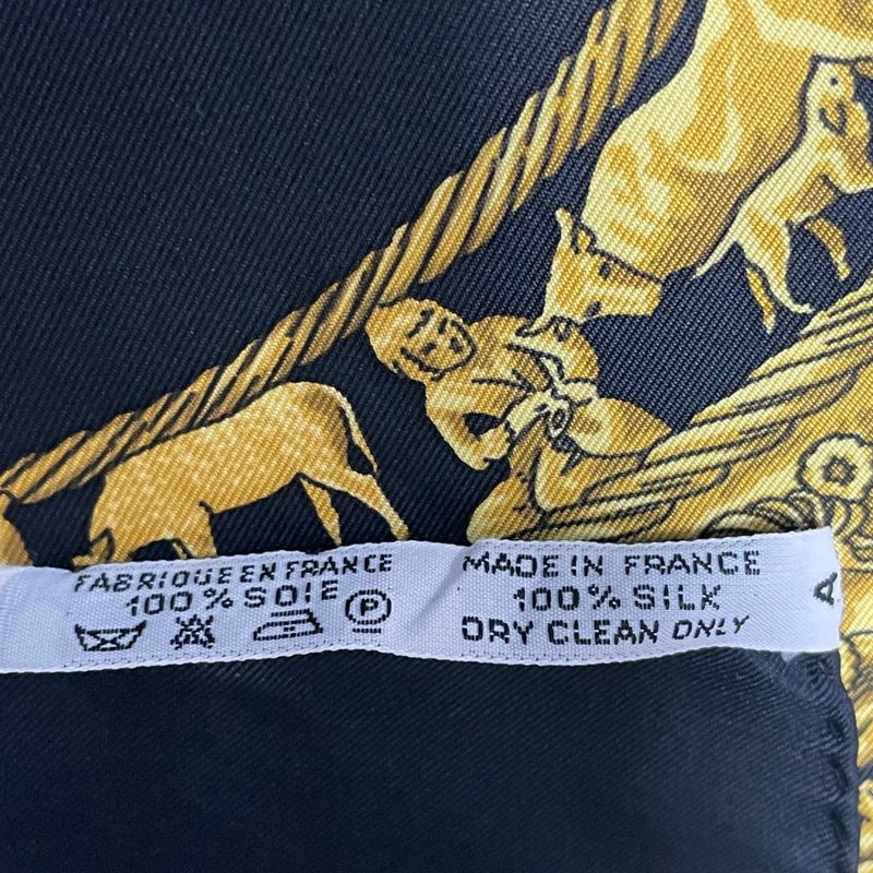 Hermes LES Cavaliers D'OR Golden Knight Scarf Silk Gold And Black