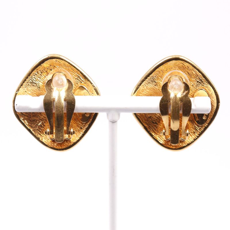Chanel Rhombic Shape Matelasse Vintage Gold Plated Ladies 15.2g Earrings