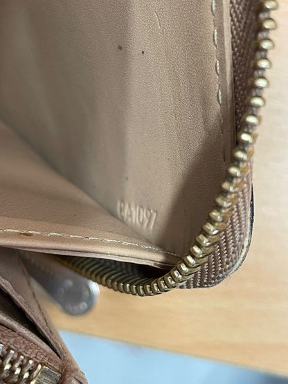 Louis Vuitton Monogram Matte Vernis Zippy Wallet A25-1337