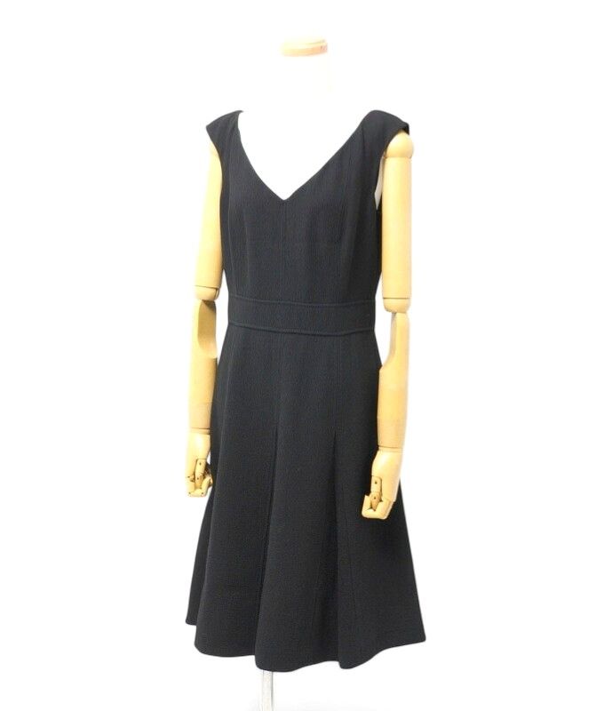 Prada Dress Size 40S Wool Sleeveless V-neck Flared Midi None Fabric Made In