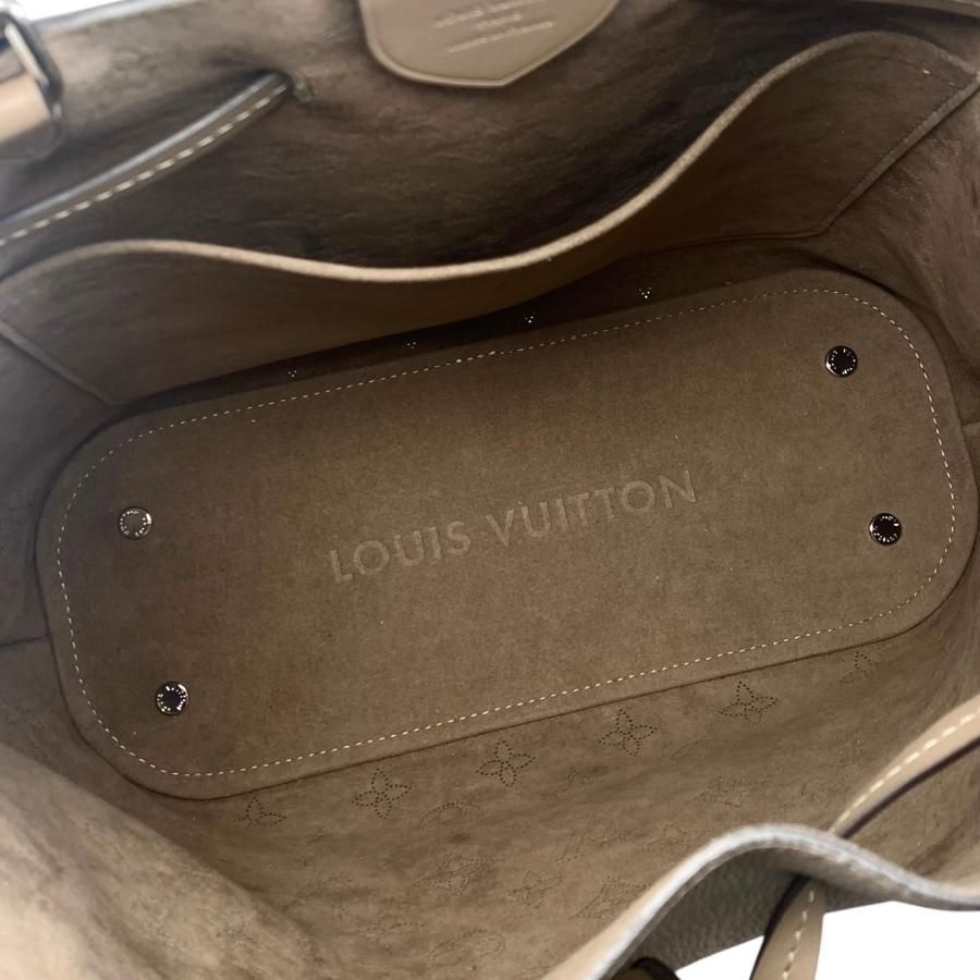 Louis Vuitton Handbag One Shoulder Bag Girolatta M54403 Monogram Mahina Galle