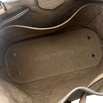 Louis Vuitton Handbag One Shoulder Bag Girolatta M54403 Monogram Mahina Galle