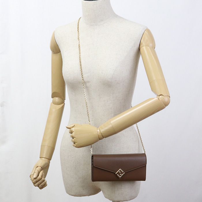 Fendi FF Diamond 8m0365 ALV4 Chain Wallet Leather Women